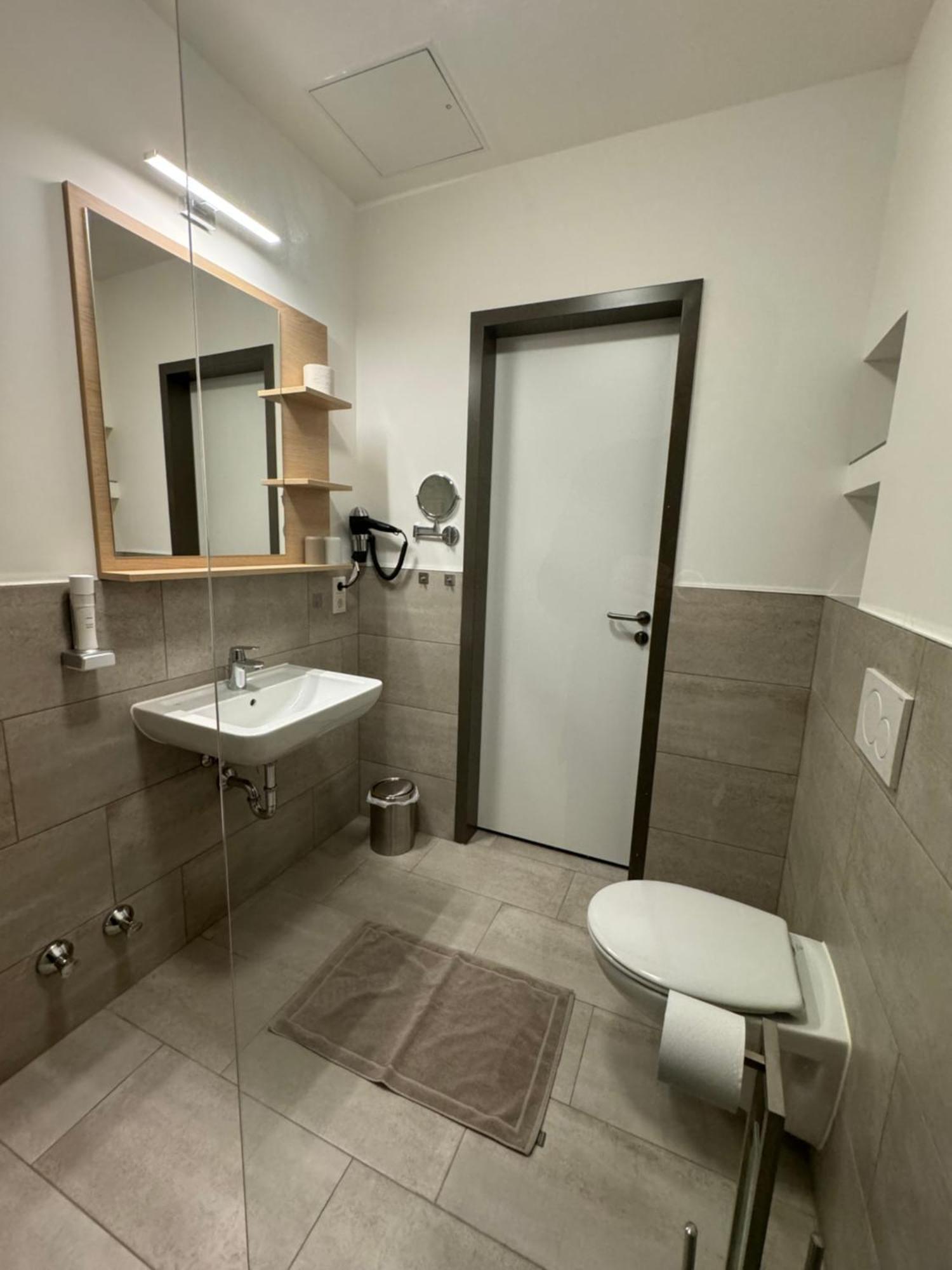 Fair N Square Hotel 24 Stunden Self-Check In Ντάρμσταντ Εξωτερικό φωτογραφία